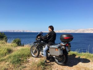 la costa della croazia in moto